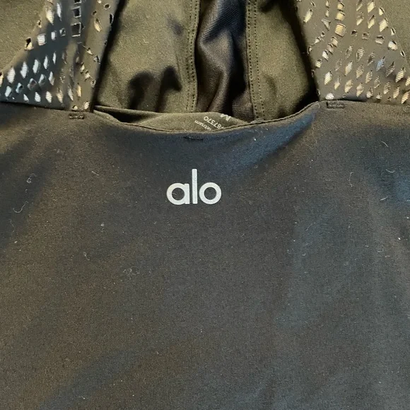 ALO Yoga Patina Bra Tanktop - Picture 3 of 5